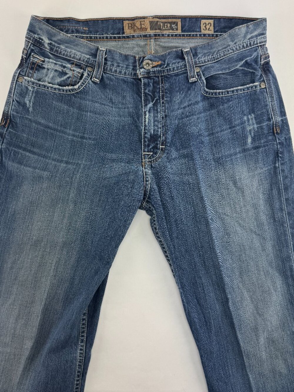 BKE Tyler Jeans Mens 32x32 Medium Wash Straight 100% Cotton Distressed Denim